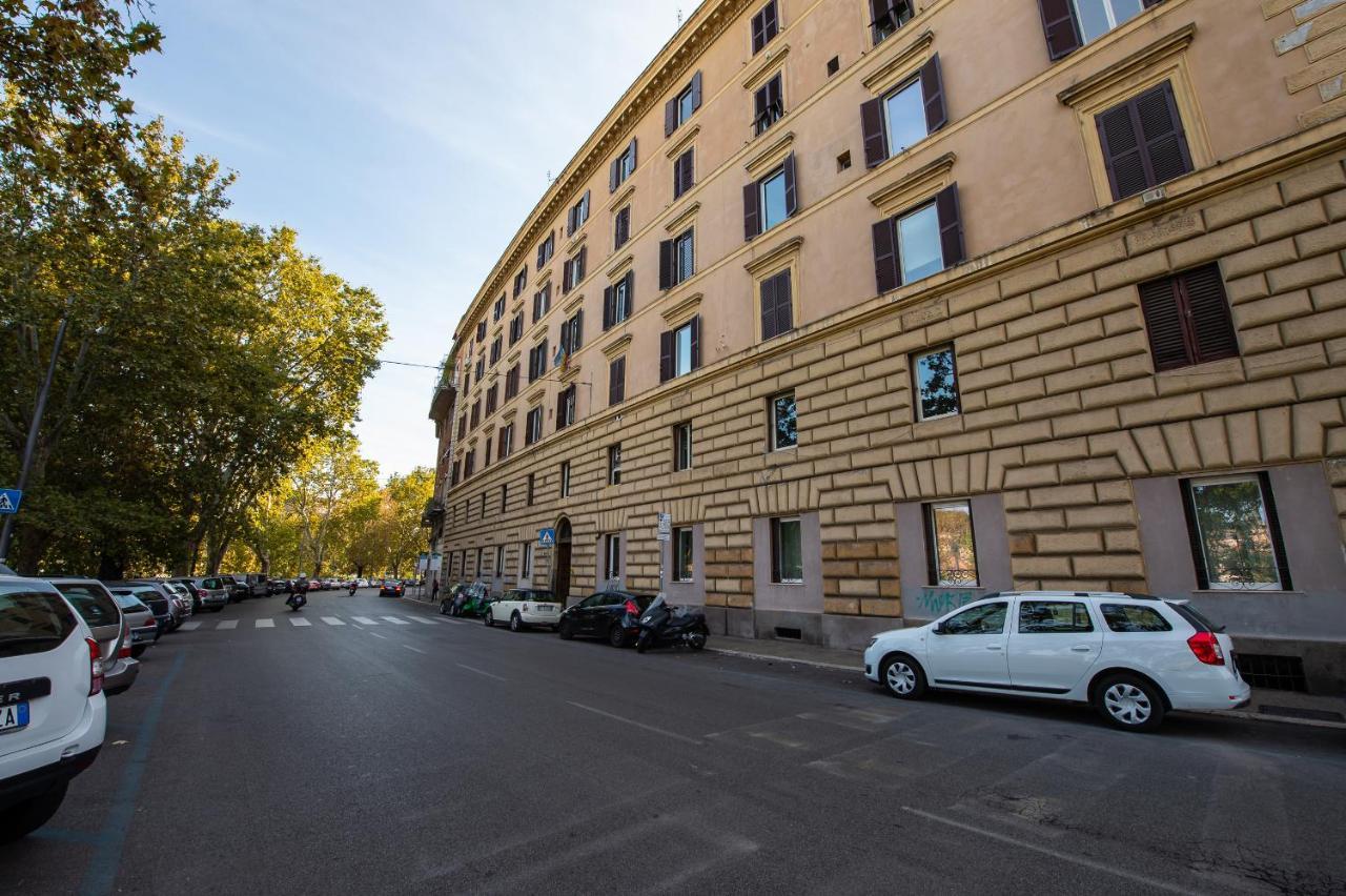 Lungotevere Ripa Rom Exterior foto